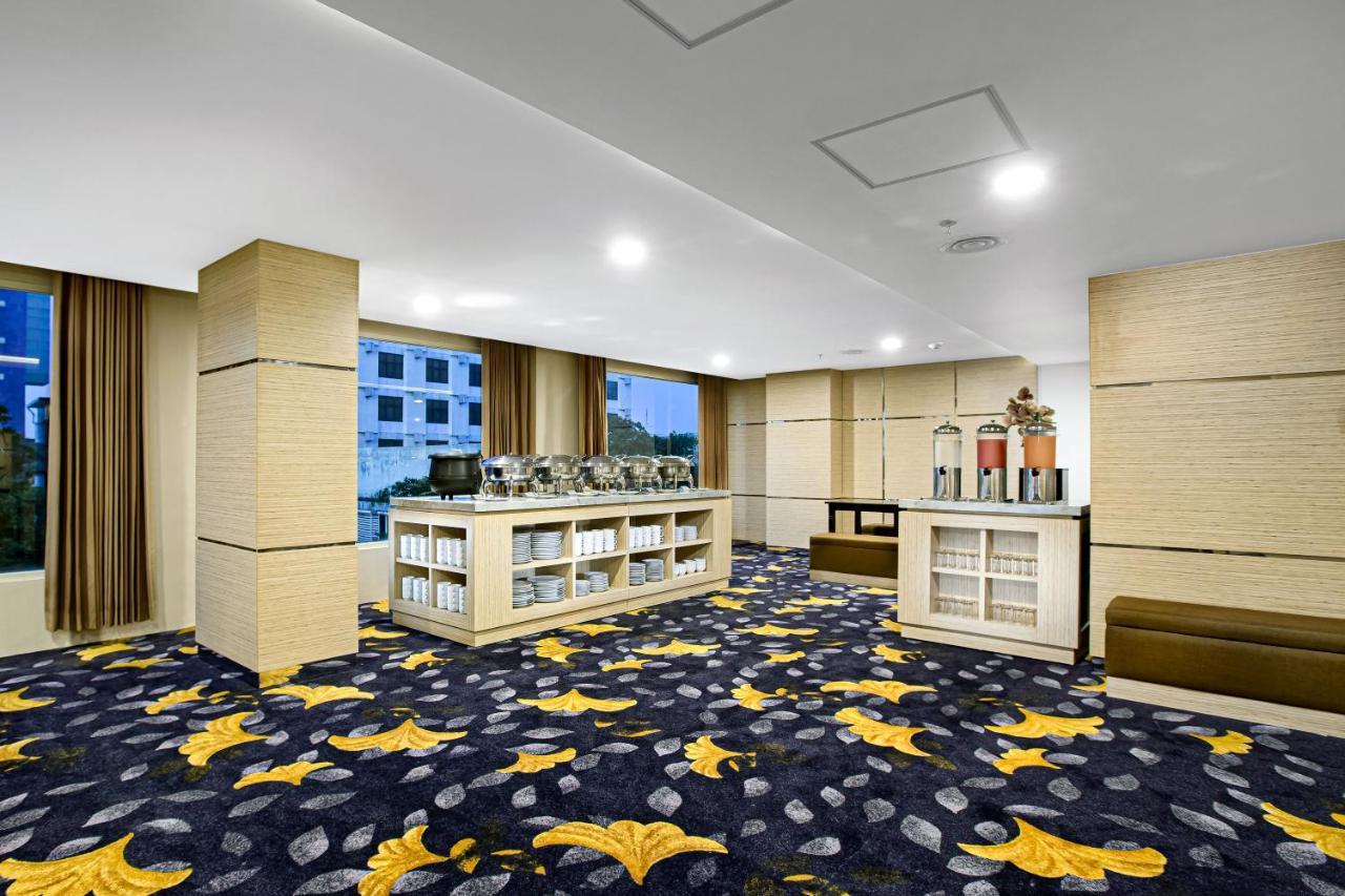 Quest Hotel Darmo - Surabaya By Aston Екстериор снимка