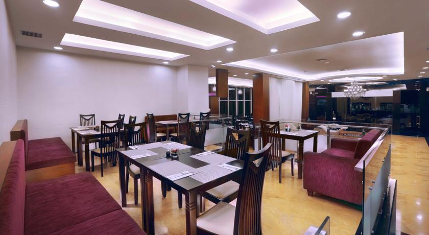 Quest Hotel Darmo - Surabaya By Aston Екстериор снимка
