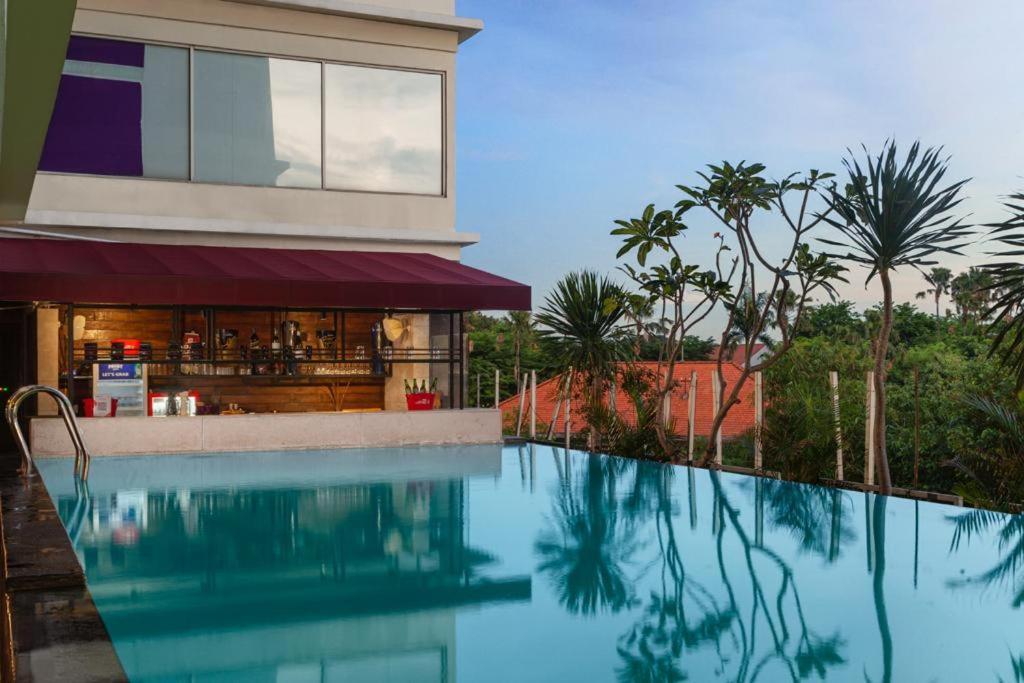 Quest Hotel Darmo - Surabaya By Aston Екстериор снимка