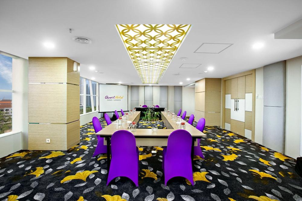 Quest Hotel Darmo - Surabaya By Aston Екстериор снимка