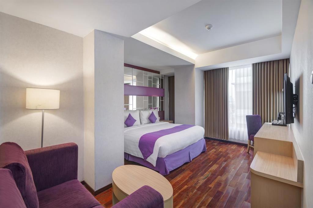 Quest Hotel Darmo - Surabaya By Aston Екстериор снимка
