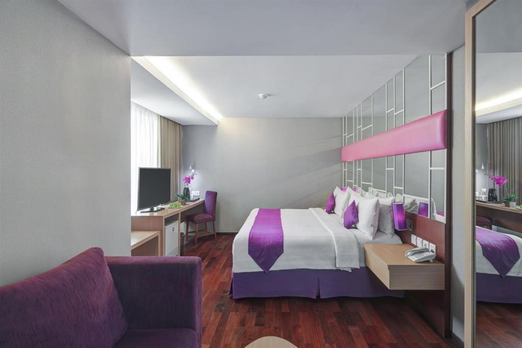 Quest Hotel Darmo - Surabaya By Aston Екстериор снимка