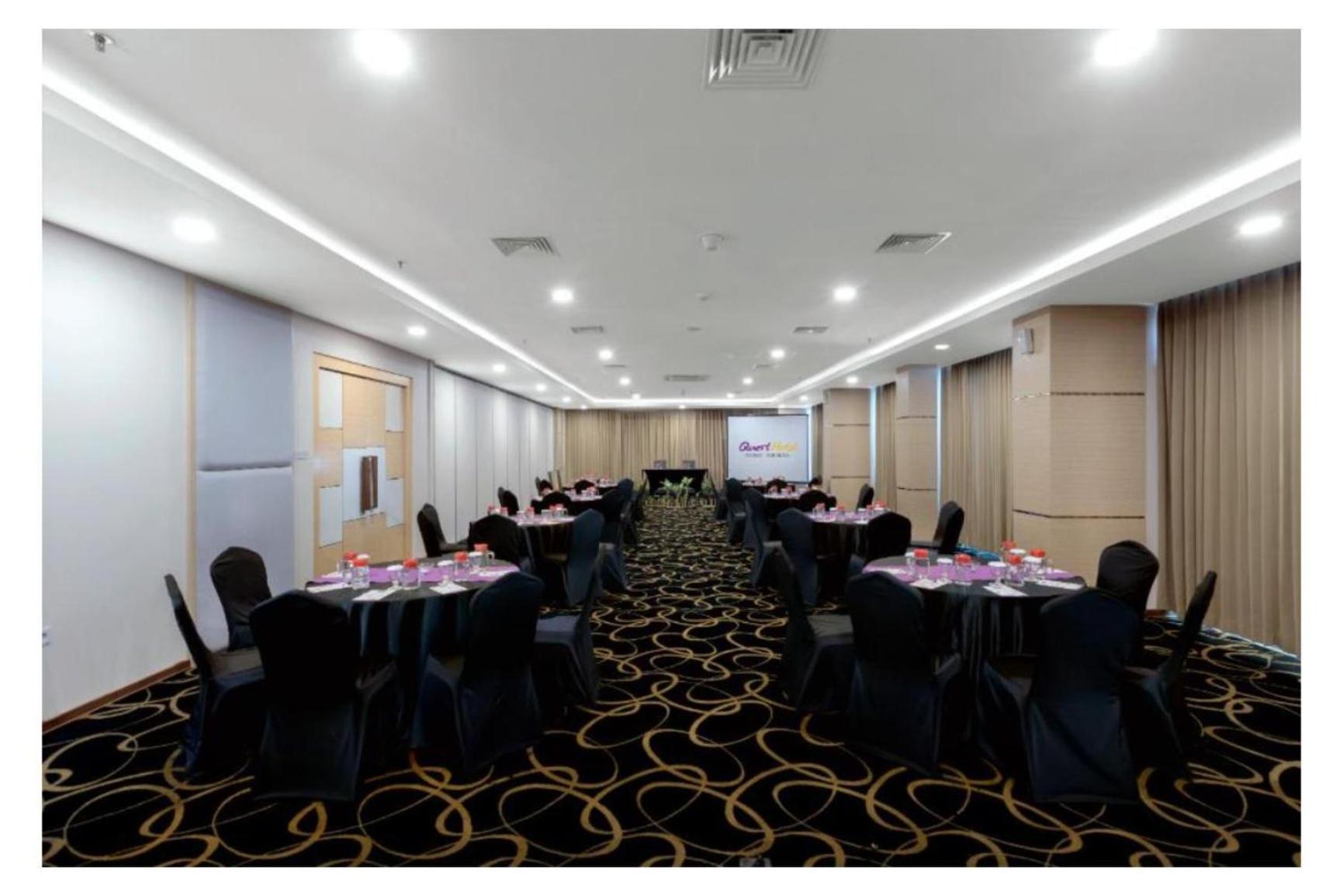 Quest Hotel Darmo - Surabaya By Aston Екстериор снимка