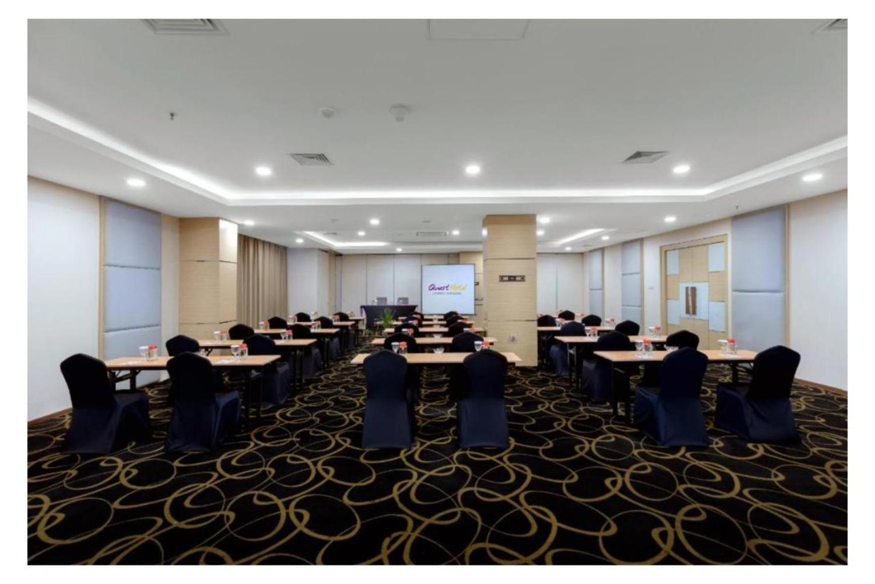 Quest Hotel Darmo - Surabaya By Aston Екстериор снимка