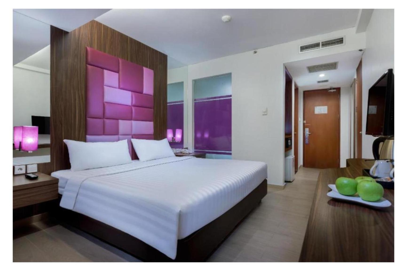 Quest Hotel Darmo - Surabaya By Aston Екстериор снимка